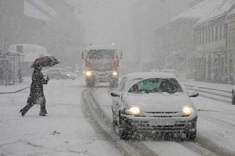 Vozači oprezno: Snijeg i led na putevima, držite odstojanje