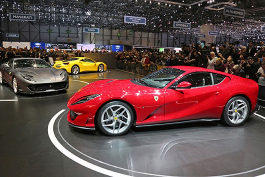 Ferrari 812 Superfast "pušten s lanca"