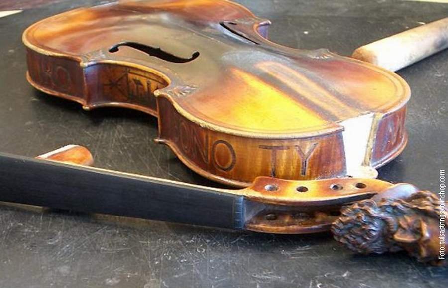 Žena uništila 54 violine bivšeg muža