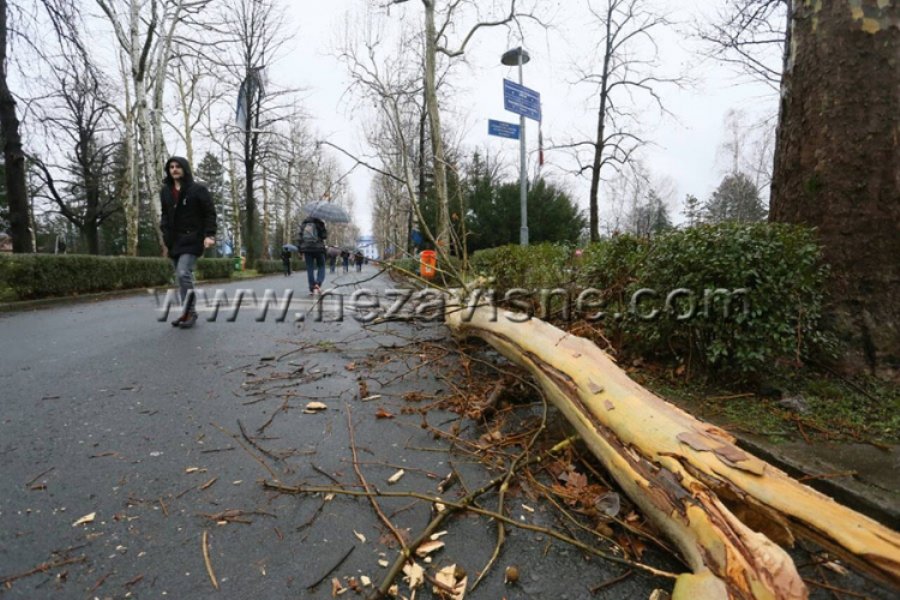 Obustavlja se nastava na banjalučkom Univerzitetu