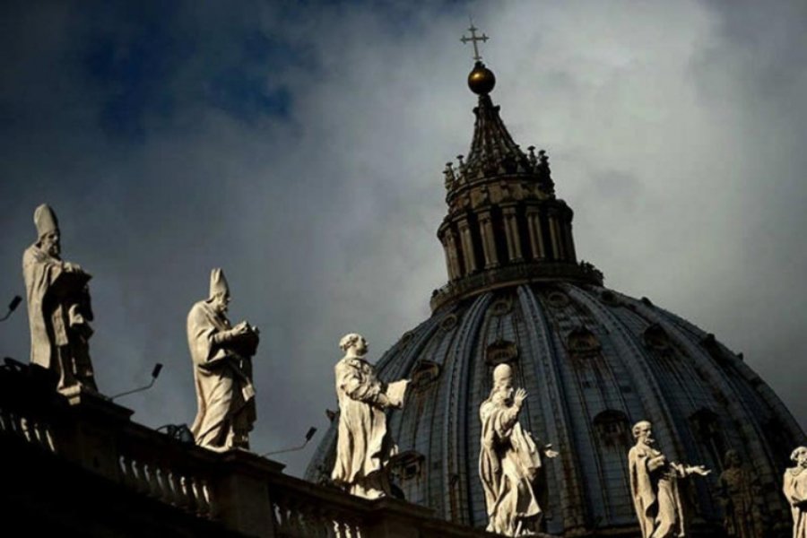 Teme o kojima Vatikan ćuti