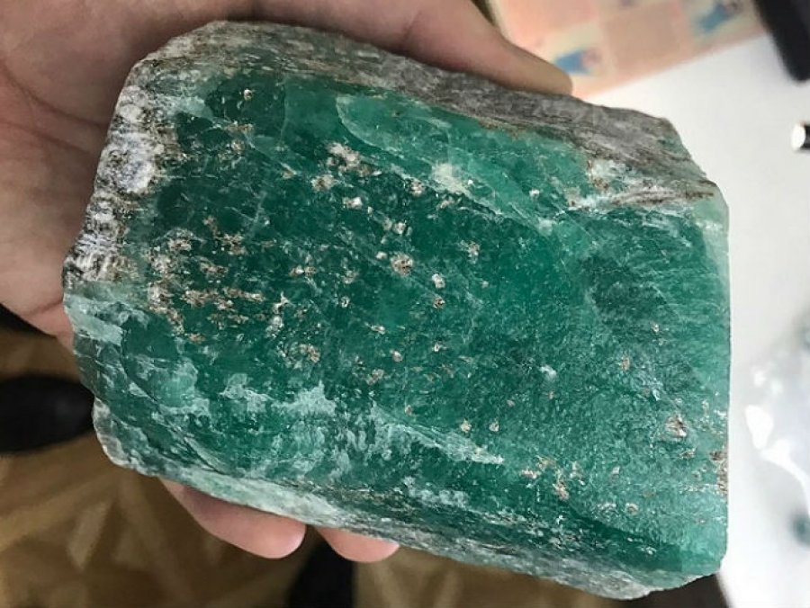Džinovski smaragd iskopan u Rusiji