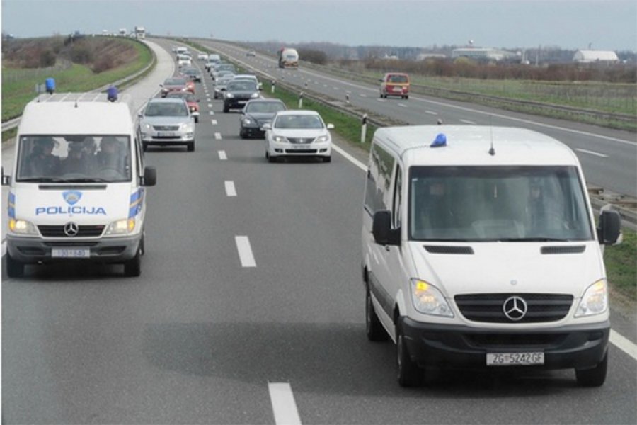 Maskirane osobe pretukle bh.državljane na autoputu u Hrvatskoj