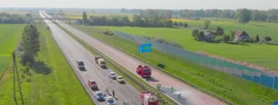 Auto-put u blokadi: Izlilo se 12 tona čokolade