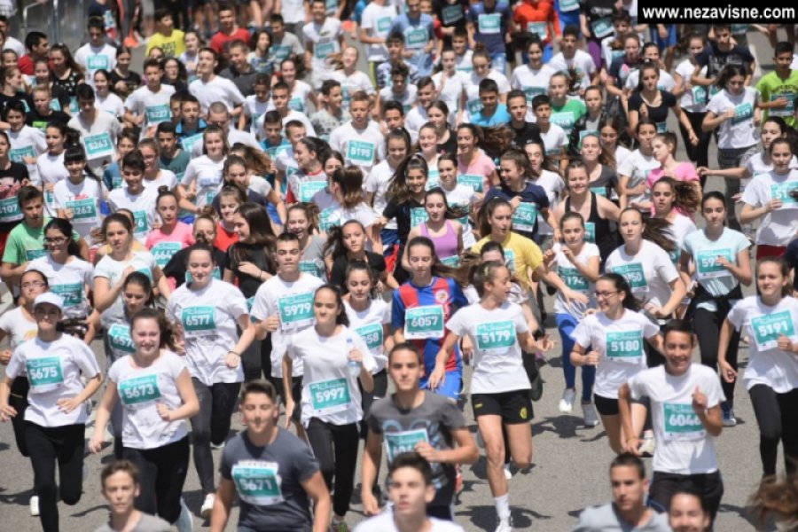 Oko 2.000 učenika trčalo "Balans+ School Run"