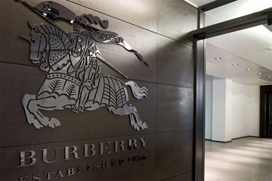 Burberry spalio odjeću vrijednu 90 miliona funti