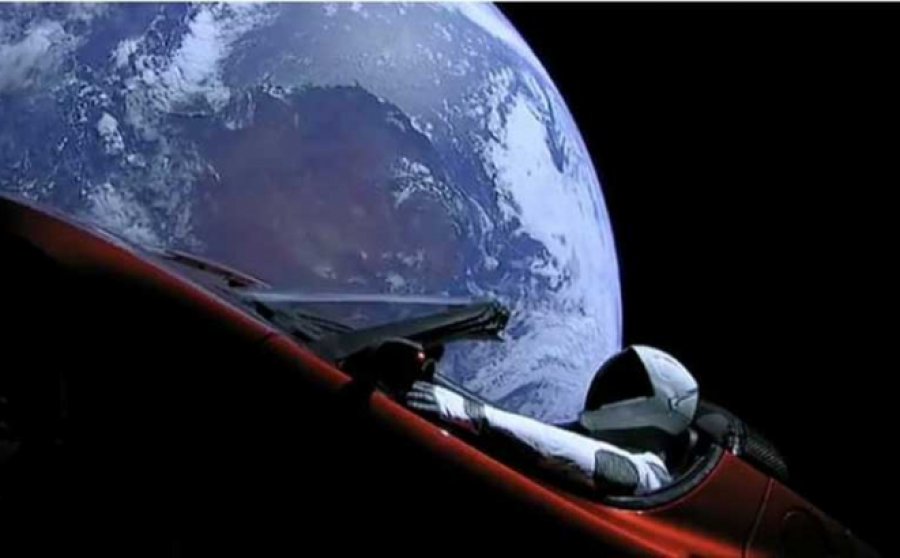 Tesla Roadster uspio proći Marsovu orbitu