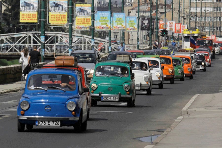 Sve veća potražnja za legendarnim "Fićom", cijena i do 20.000 maraka