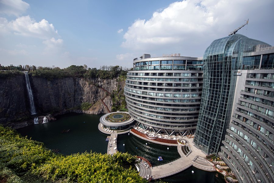 Otvoren luksuzni hotel u kamenolomu