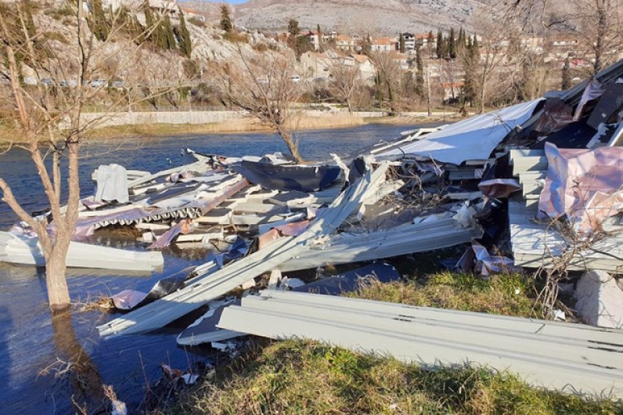 Stabilizuje se situacija u Trebinju, olujni vjetar 'oslabio'