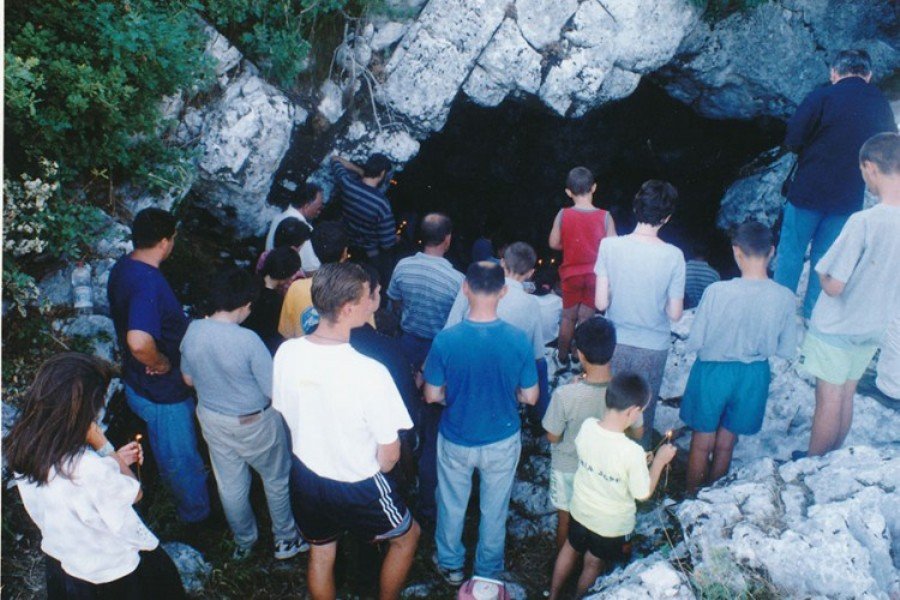 Lakši put turistima do čudotvorne vode u Pavlovoj pećini