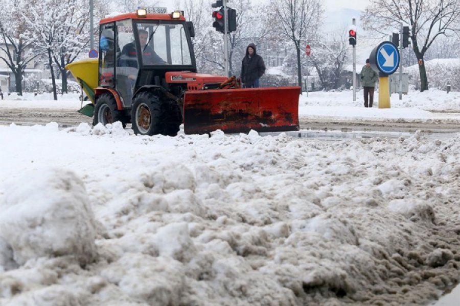 Osam preduzeća čistiće snijeg u Banjaluci tokom zimske sezone