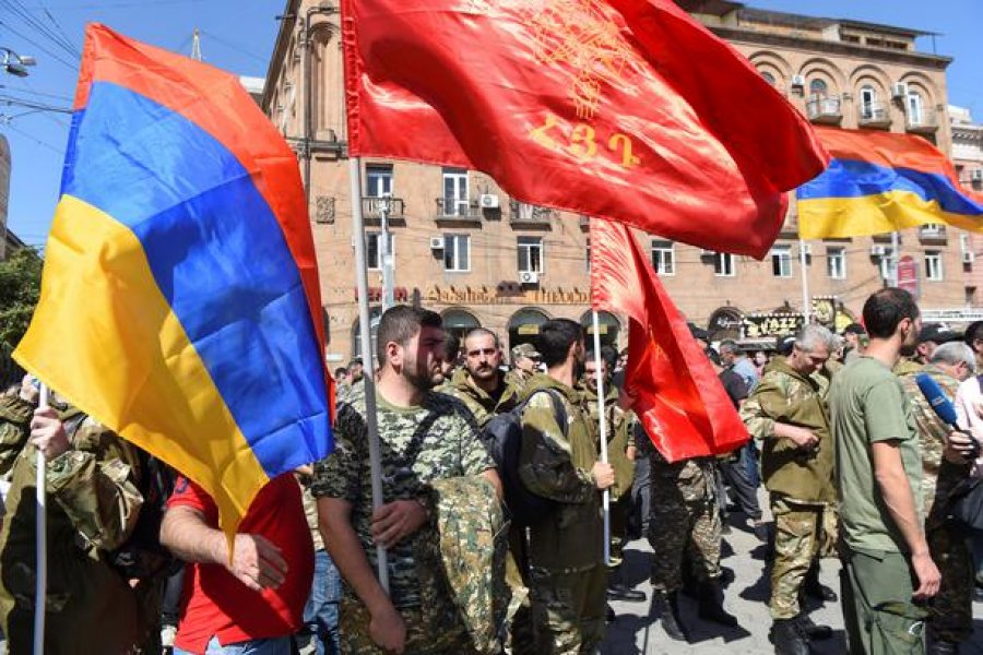 Jermenija  i Azerbejdžan dogovorili prekid vatre, na snagu stupa u podne