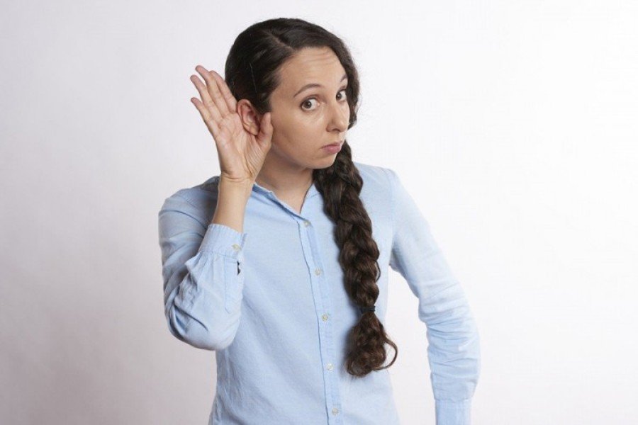 Ostala djelimično gluva - može čuti žene, ali ne i muškarce