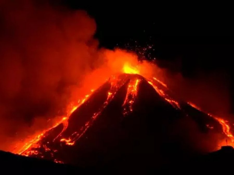 Vulkan Etna se iznenada aktivirao