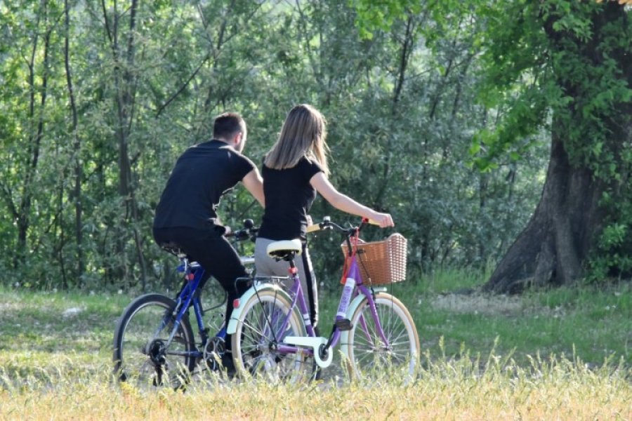 Promjenljivo i hladnije u ponedjeljak, za Đurđevdan toplo