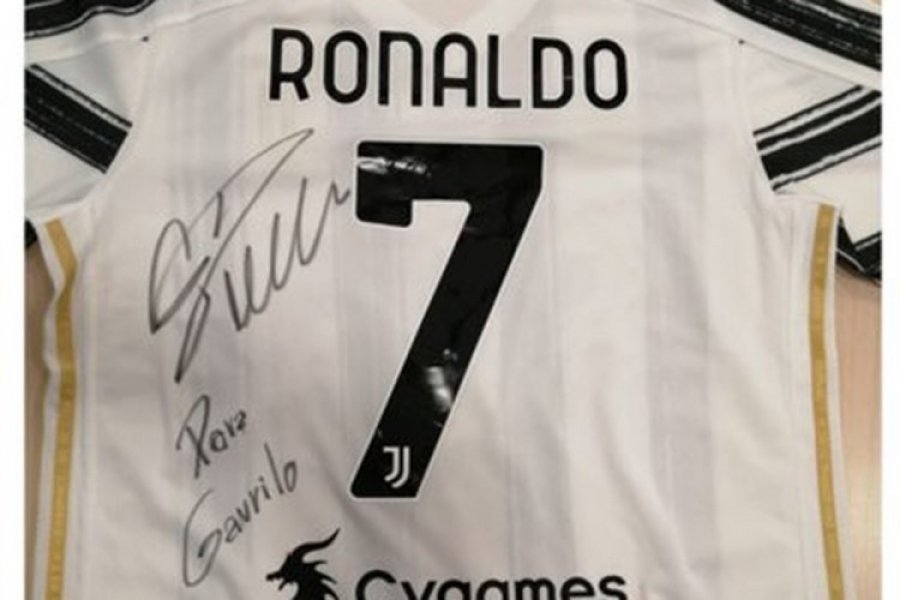 Ronaldov dres prodat za 1,3 milona dinara za pomoć malom Gavrilu