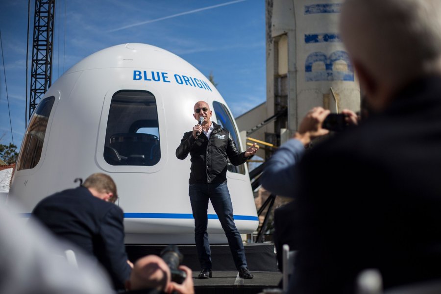 Bezos uspješno obavio let u svemir: "Ovo mi je najbolji dan ikada"