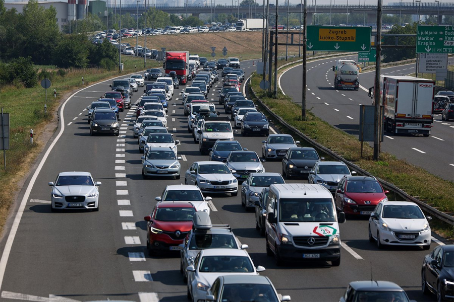 Udarni turistički vikend u Hrvatskoj, stvaraju se gužve