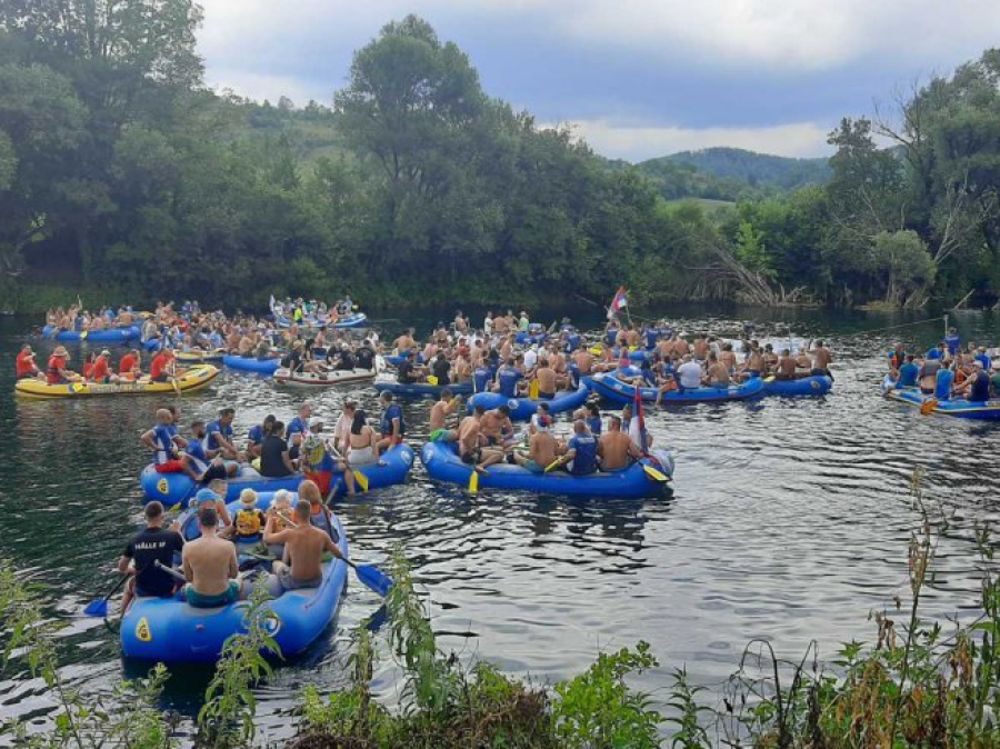 Una regata okupila oko 800 učesnika