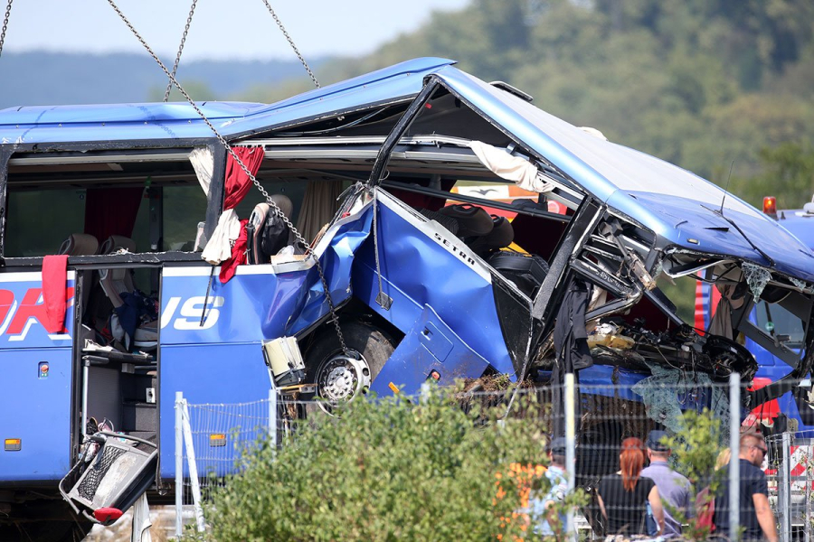 Stradala oba vozača poljskog autobusa u nesreći u Hrvatskoj, završena obdukcija