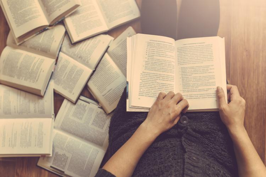 Istraživanje otkrilo: 20 knjiga za koje svi lažu da su ih pročitali