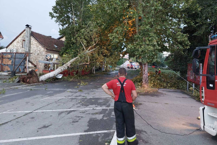 Upozorenje na oluje širom regiona, meteolarm upaljen i za dio BiH