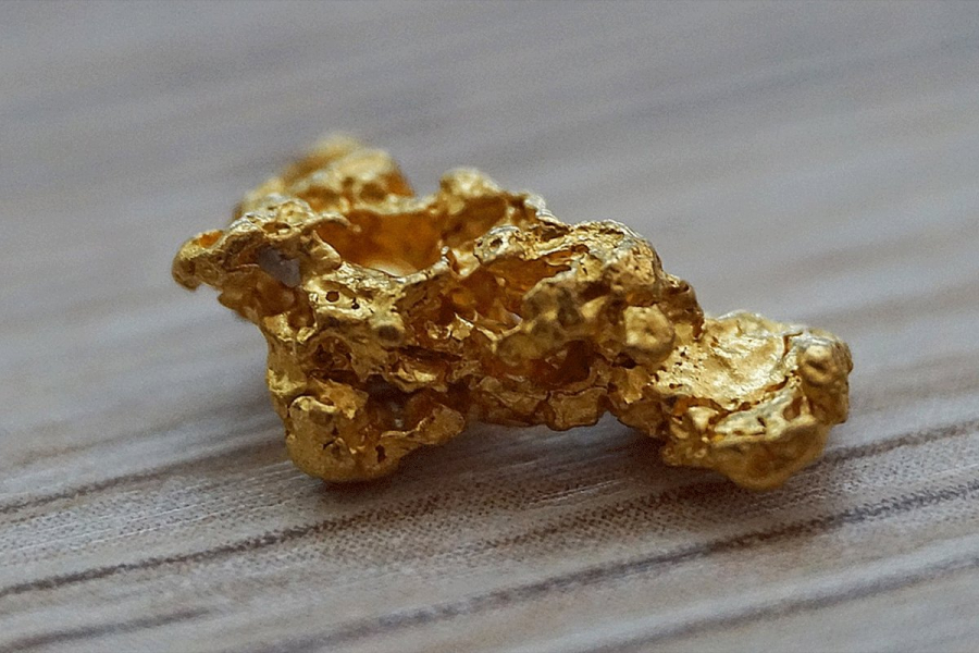 Kopač amater pronašao najveći grumen zlata u Engleskoj