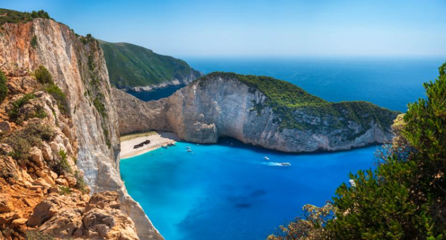 Najpoznatija plaža u Grčkoj i ove godine zatvorena za posjetioce
