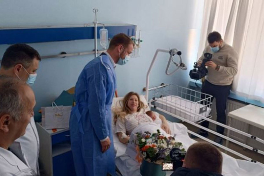 Tadej prva beba rođena u Srpskoj: Pokloni stigli od Dodika, Stanivukovića i UKC-a