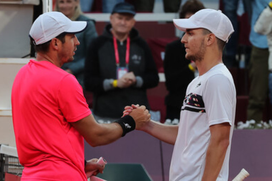 Kecmanović bolji u srpskom duelu na Australijan openu