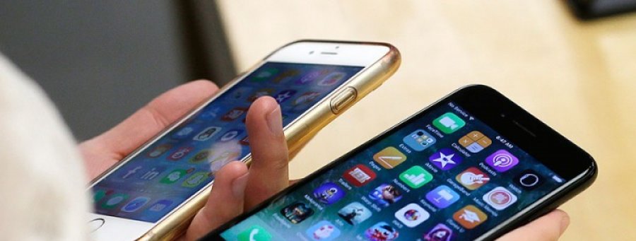 Jednostavan trik kako da očistite mobilni telefon