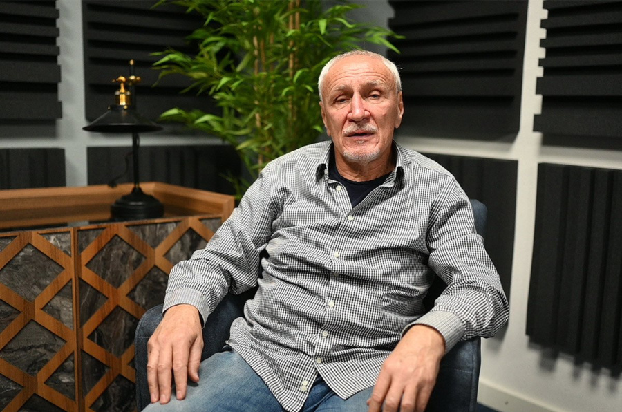 Nikola Nikić u podcastu "Pomalo lično" o sedam godina gimnazije i prvoj čašici vlahova u 63. godini