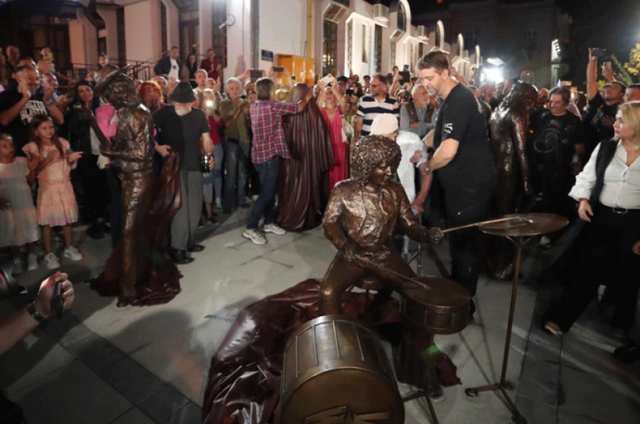 Grupa “Smak” dobila spomenik u centru Kragujevca