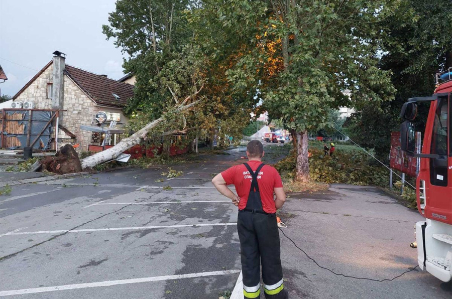 Upozorenje na oluje širom regiona, meteolarm upaljen i za dio BiH