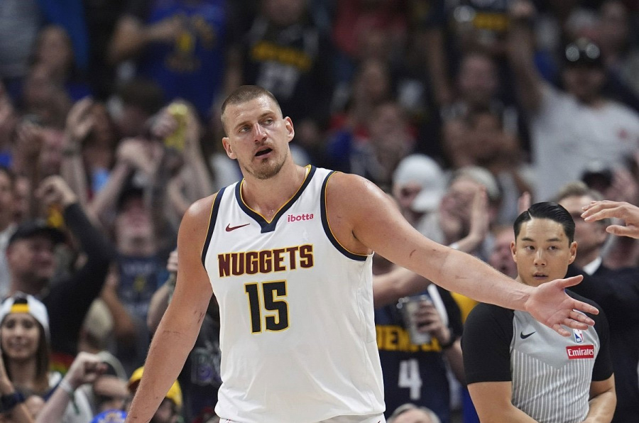 Nikola Jokić ispisao istoriju NBA lige noseći patike "Pepa Prase"