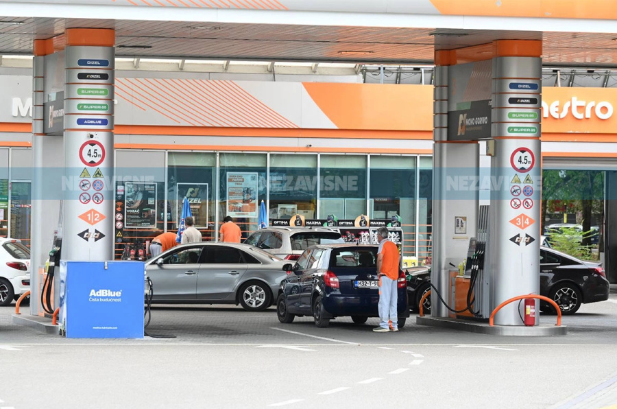 Dizel pojeftinio do 26 feninga, cijena će još padati